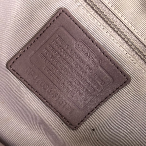 🌸LAVENDER COACH PURSE - Picture 4 of 10